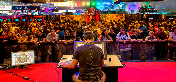 Dessins et illustrations en public sur le thème de Hearthstone à la gamescom
